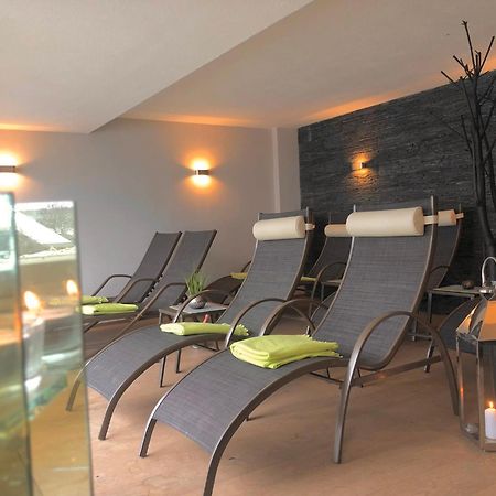Hotel Zum Lamm Таренц Екстериор снимка