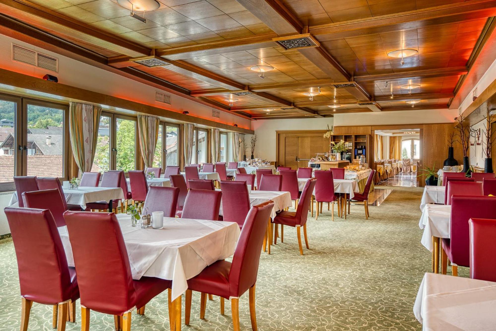 Hotel Zum Lamm Таренц Екстериор снимка