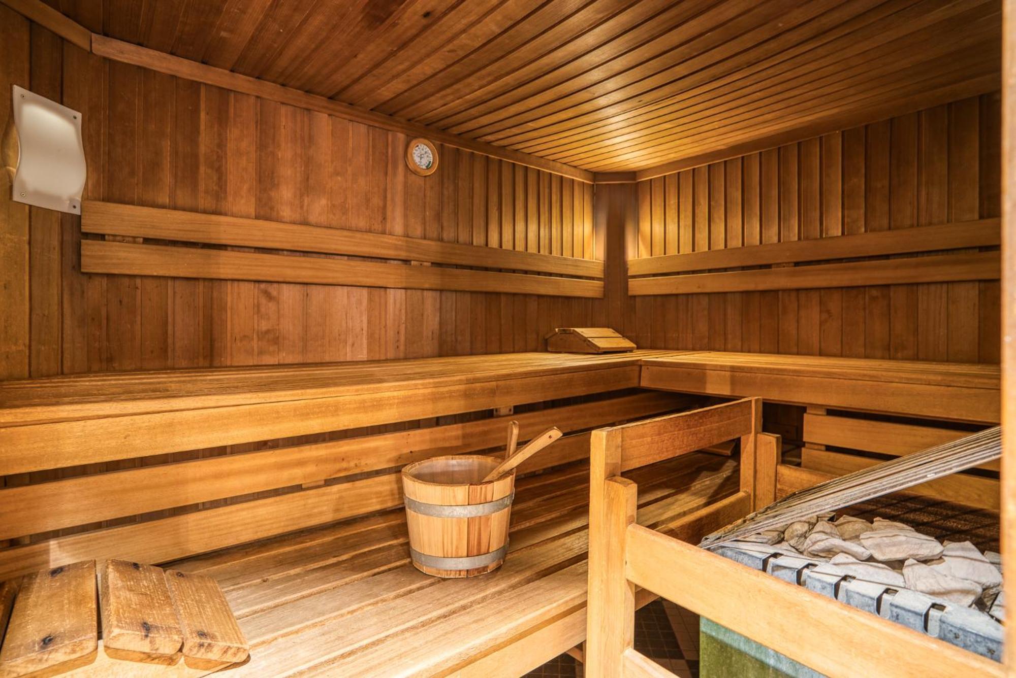 Hotel Zum Lamm Таренц Екстериор снимка